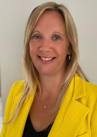 Mel Aston Headshot Image