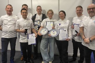 compass-chefs-at-salon-culinaire.jpg