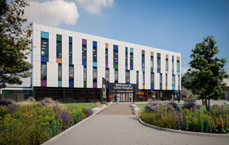 lister-hospital-main-entrance.jpg