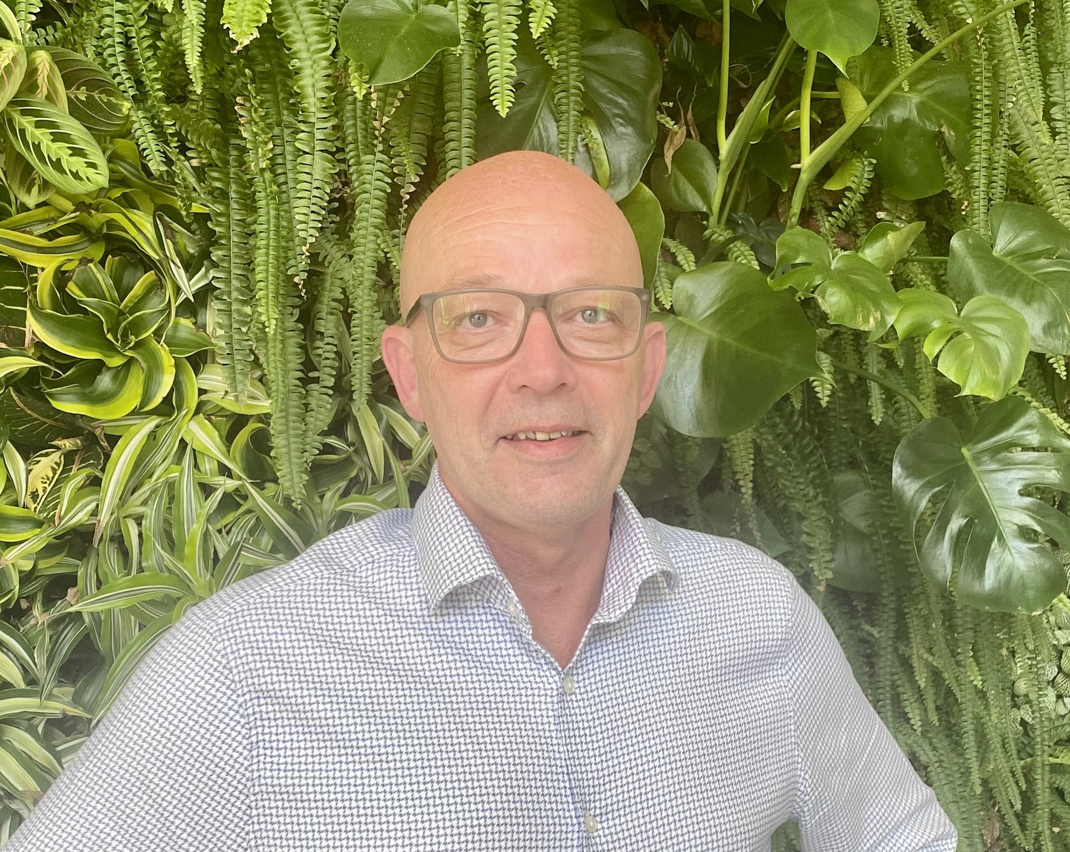 Lee Newton joins White Oaks
