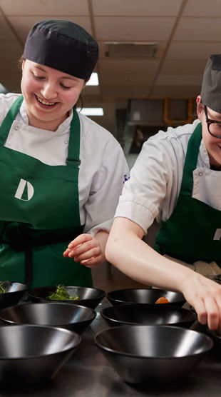 dine_team_chefs.jpg