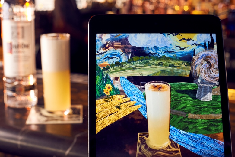 MIRAGE: the world's first augmented reality cocktail