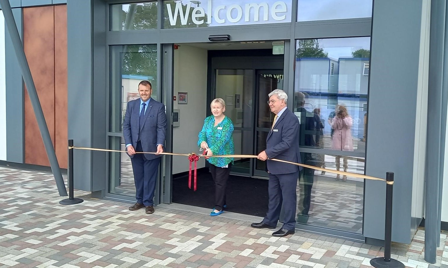 Andy Jones of Compass Group UK & Ireland, Healthcare Retail; Sir Keith Pearson Non-Exec Chairman Noviniti; and Eileen Doyle, CEO at Northampton General Hospital
