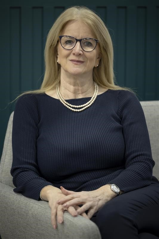 Angela Lewis.jpg