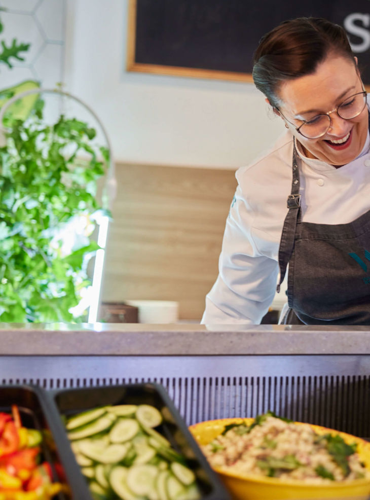 dine_salad_bar_1.jpg